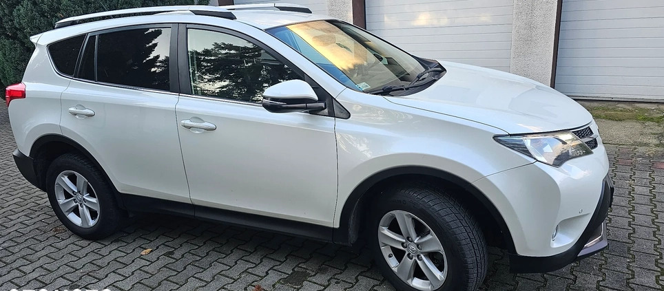 Toyota RAV4 cena 46900 przebieg: 249997, rok produkcji 2014 z Konin małe 352